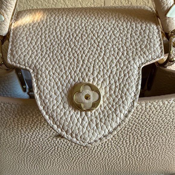 Louis Vuitton Capucines BB Flower Handle - Picture 9 of 12